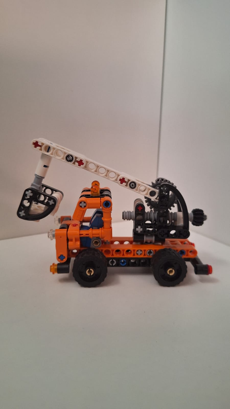 LEGO® Technic 42088 La nacelle élévatrice
