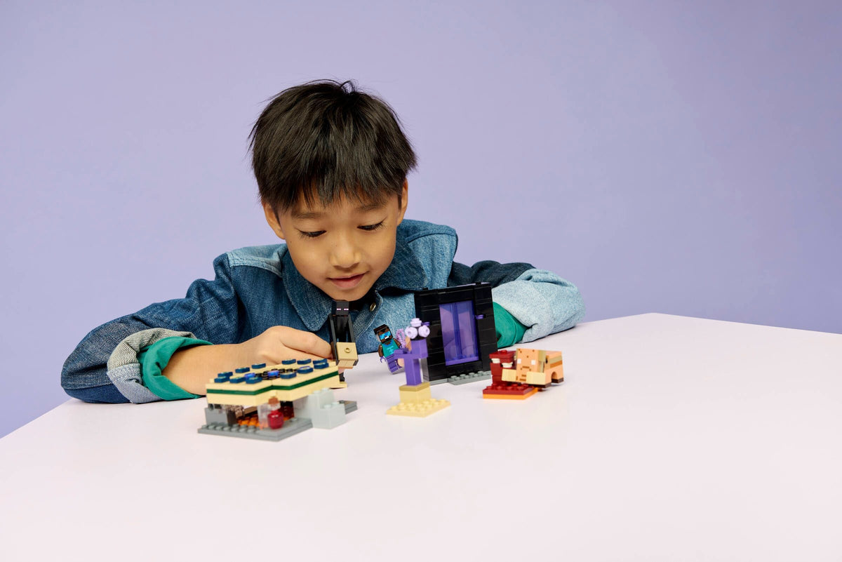 LEGO® Minecraft 21584 Voyage à travers les Portails du Nether et de l'Ender