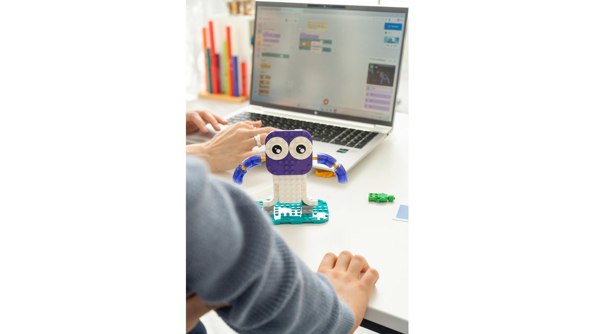 LEGO® Education 45521 Informatique & IA 8+ (Années 4–6)