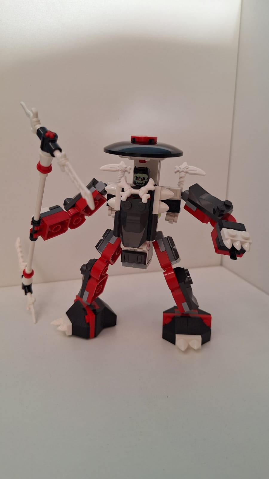 LEGO® Ninjago 71781 Le combat des robots de Lloyd