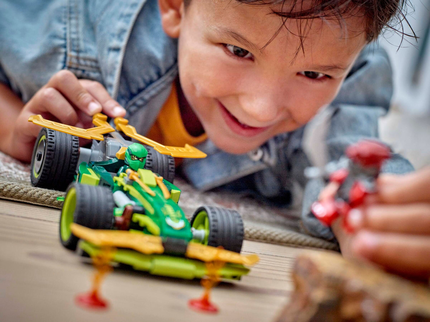 LEGO® Ninjago 71828 La voiture de course à rétrofriction de Lloyd