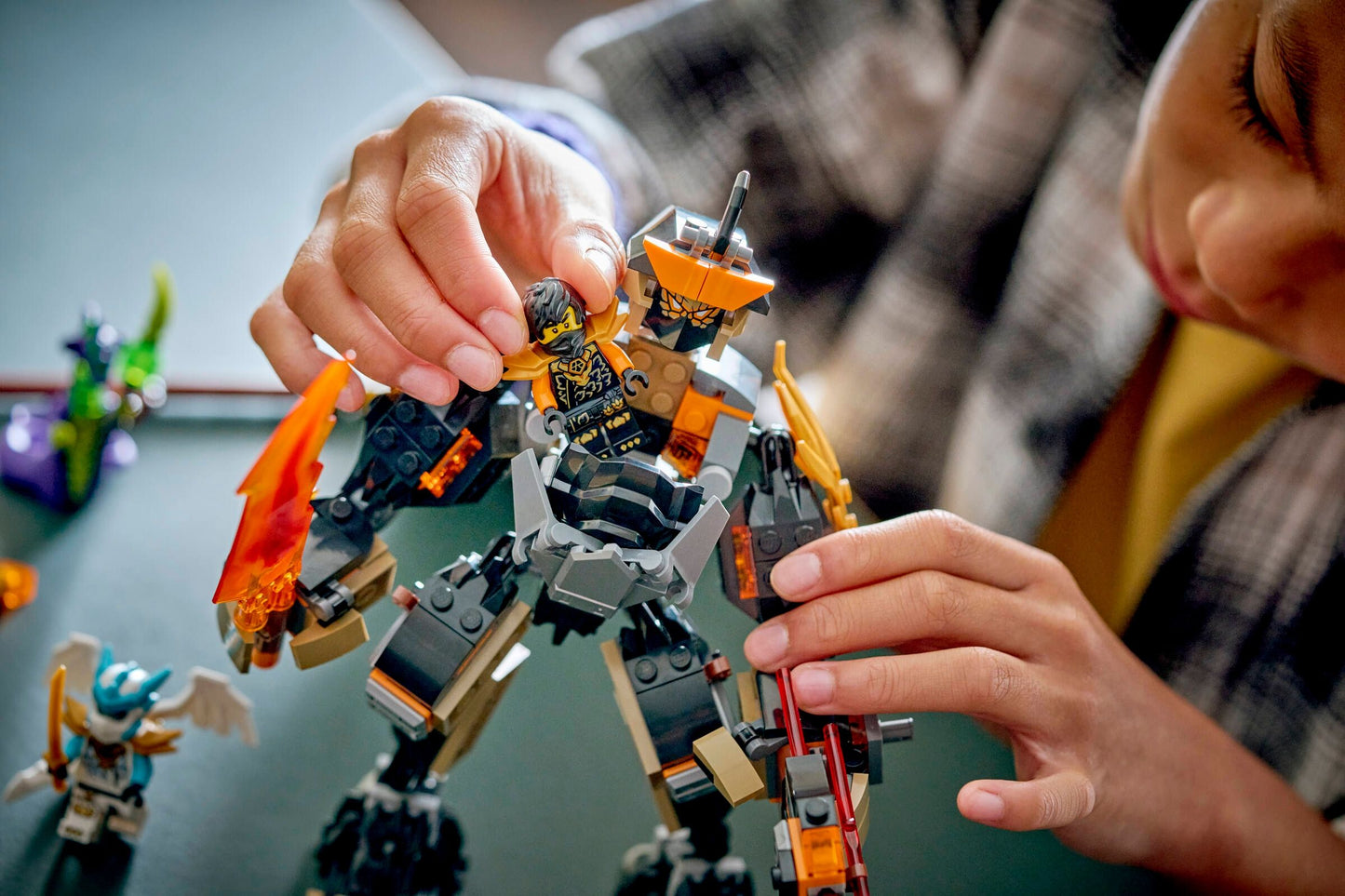 LEGO® Ninjago 71854 La mission du robot Cole et du dragon Zane